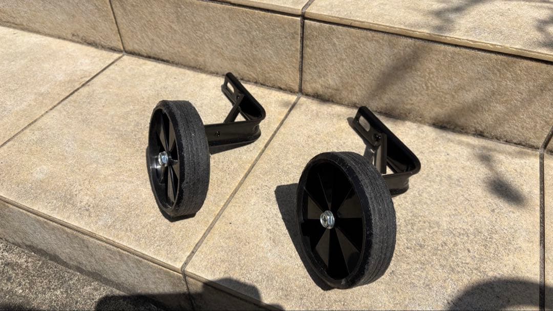 【Natsuko.O様用】ヨツバサイクル　キッズバイク 16インチ 子供　自転車