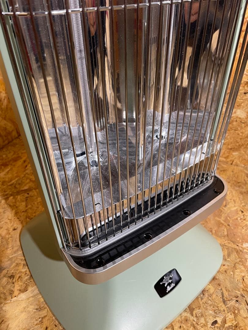 アラジン 2022年製 遠赤グラファイトeヒーター　　1121101028