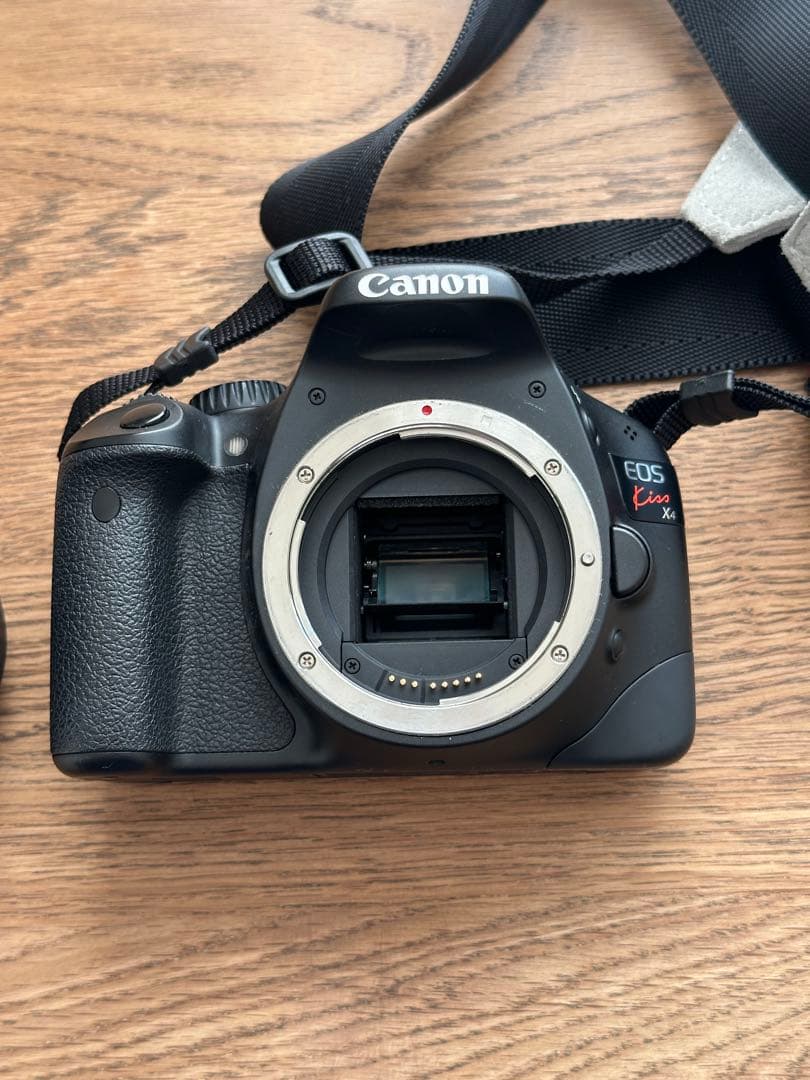 CanonEOS KissX4 デジタル一眼レフ 本体キットレンズセット（２本）