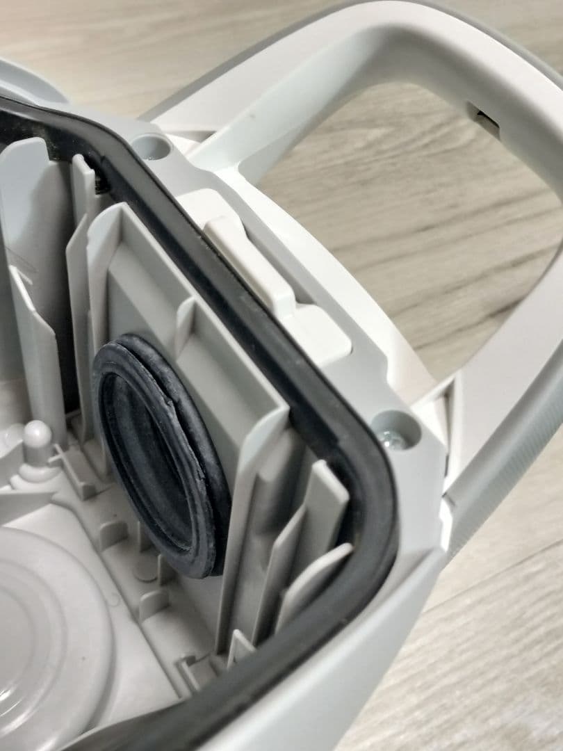 22年製 パナソニック MC-PBKN6A-H 紙パック式掃除機 ホワイト