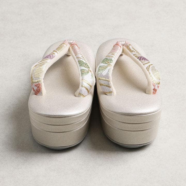 【新品】沙織謹製 草履バッグセット フリーサイズ 古典柄 帯地 　02862