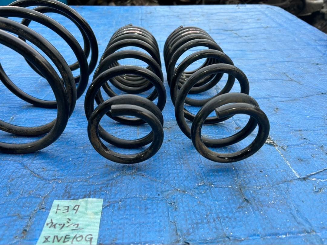 トヨタ　ウィッシュ　ZNE10 RSRダウンサス Ti2000