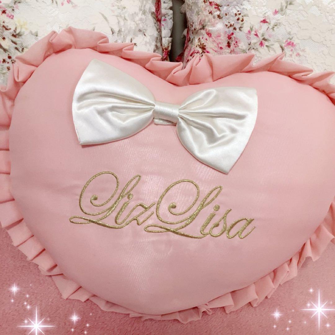 ☆LIZ LISAリズリサ☆超レアノベルティ花柄クッション×2＆ハートクッション