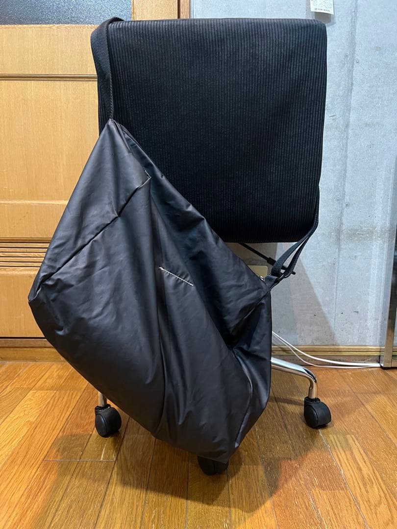 MM6 ナイロン ショルダーバッグ ブラック 中古