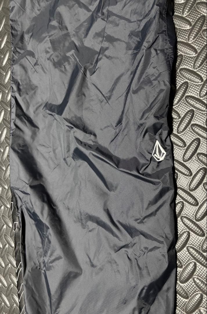 VOLCOM ボルコム ナイロンパンツ
