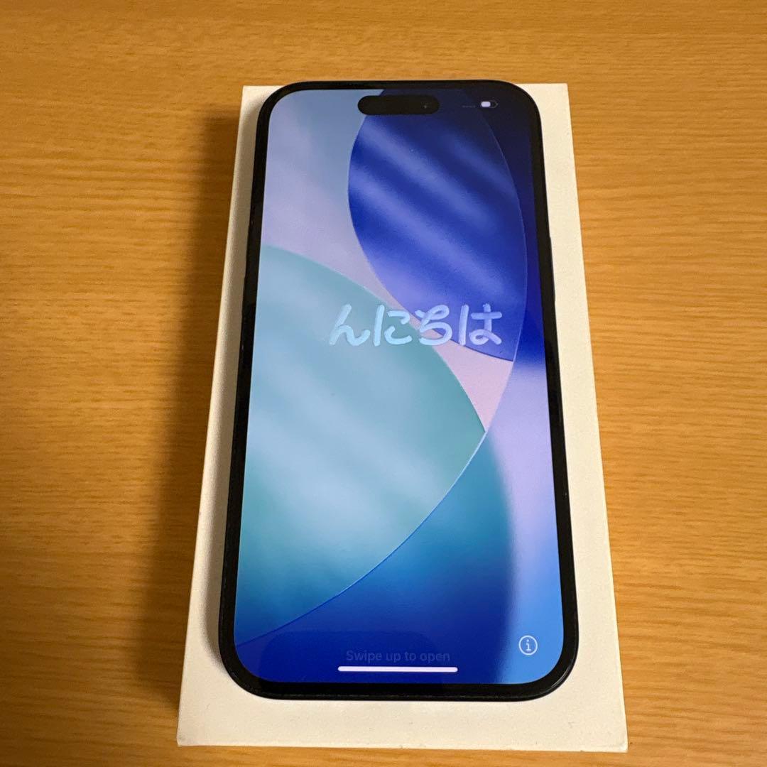 iPhone15 ブラック 128GBケース付き