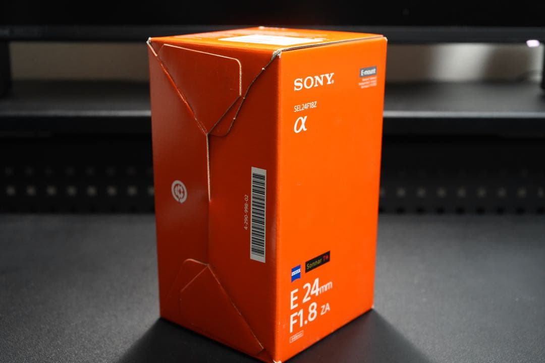 【美品】 Sonnar T* 24mm F1.8 ZA ＋ LHP-1