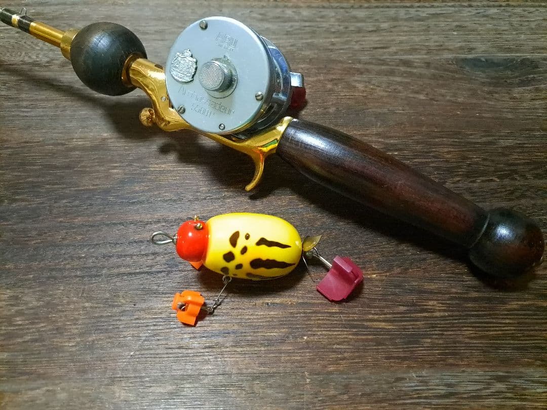 道楽　DOWLUCK 　ドウラク　津屋川亀吉　SMBR　スズメカラー