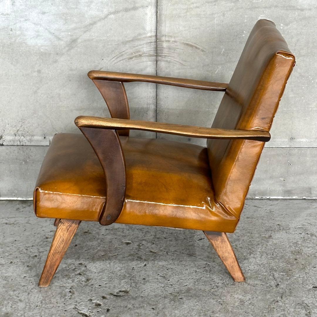 ✦1960〜1970✦PUレザー張り　ラウンジチェア 木製脚　喫茶店　昭和レトロ
