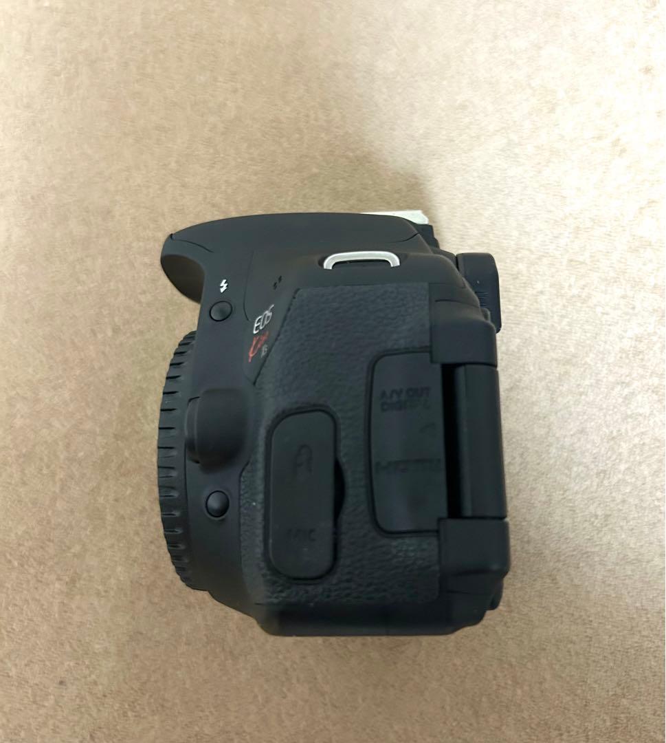 Canon EOS kiss X5 ダブルズームキット デジタル一眼レフカメラ