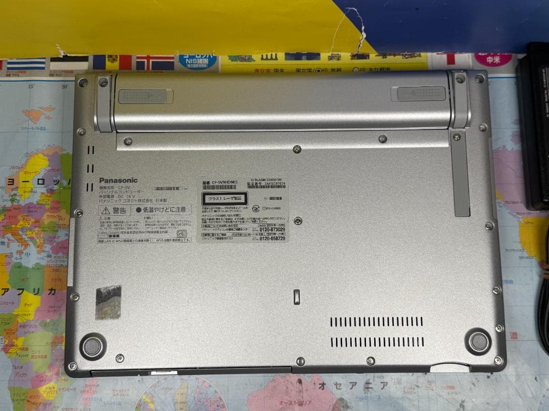 極美品 16GB・DVD レッツノート CF-SV9 12.1型 超軽量 綺麗