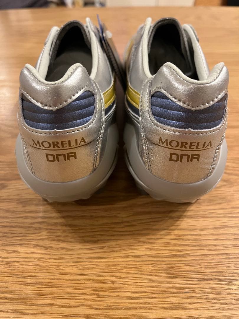 ミズノ　MORELIA DNA JAPAN 27.5cm