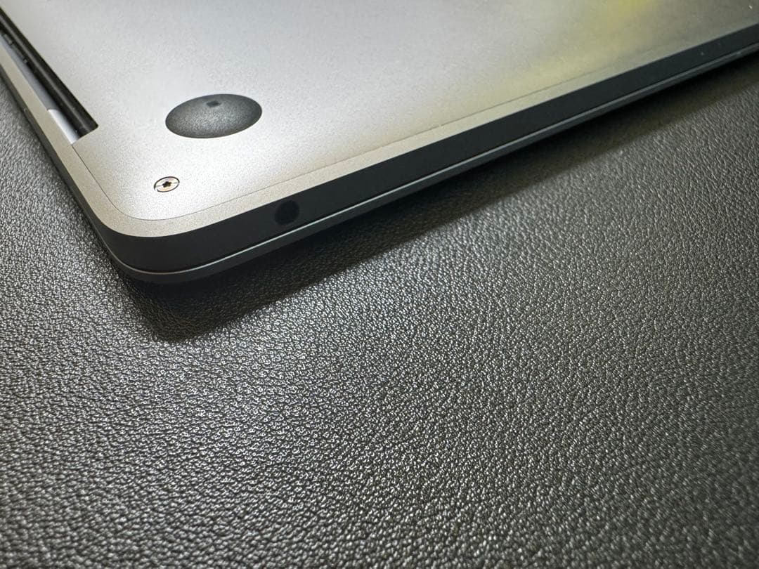 Macbook Pro 13 inch 2017 8G 256G バッテリー正常