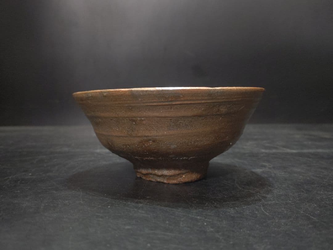 抜群のアガリ!!森田十雨造斗々屋茶碗共箱　 表千家14代家元而妙斎書付銘松の雫