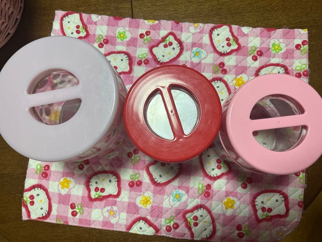 レア　キティ　キッチン　シュガーポット　缶　いちご　赤　カオハナ　千鳥　ケース