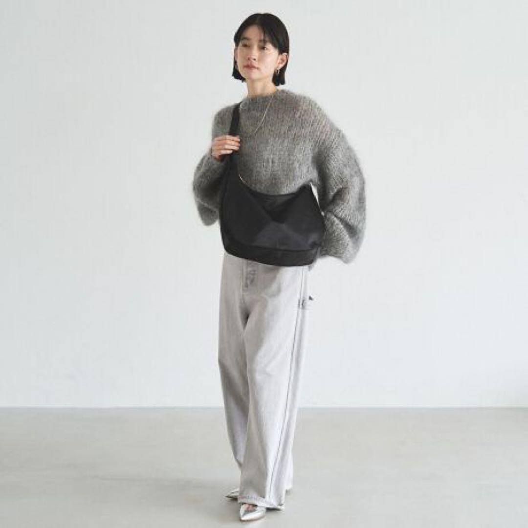 新品ラシット今期 A4入るラウンドビッグショルダーバッグ