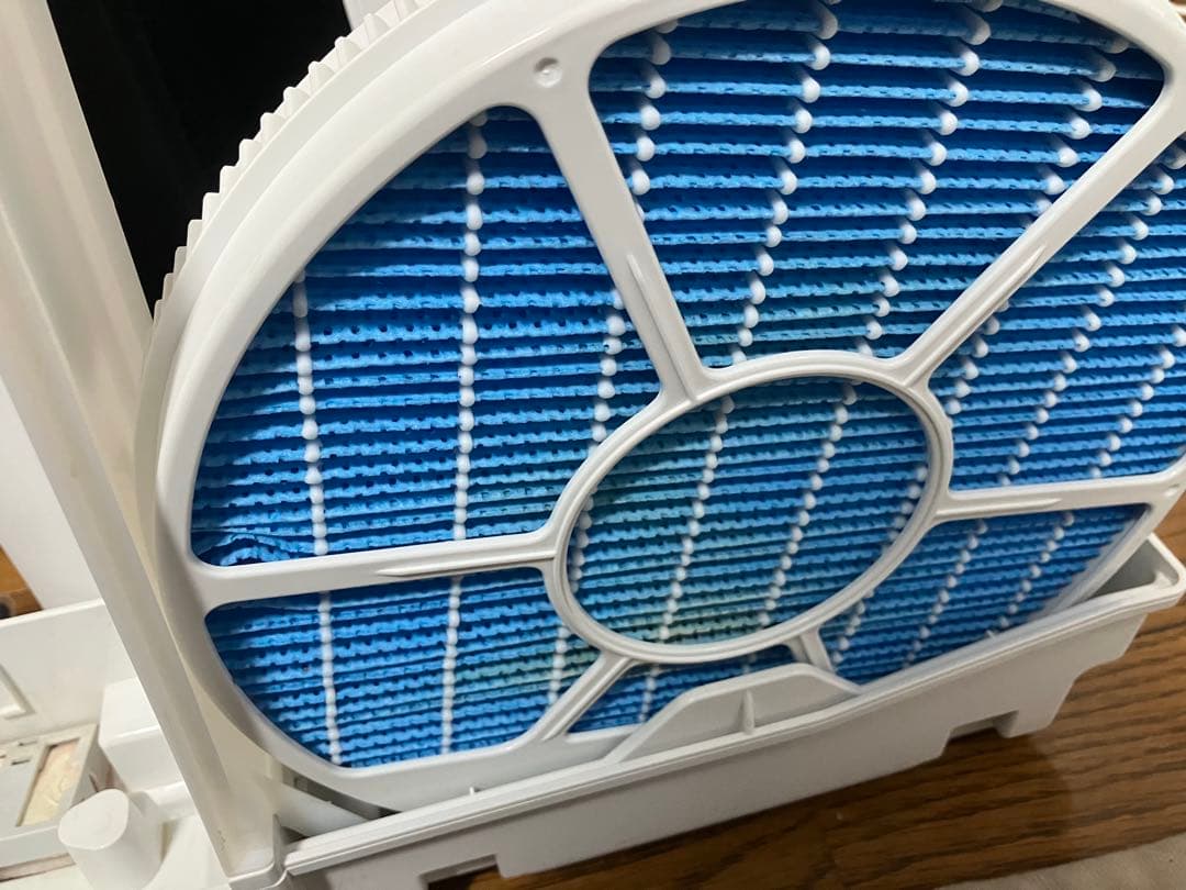 【2024年製】シャープ SHARP 加湿空気清浄機 KC-R50-W