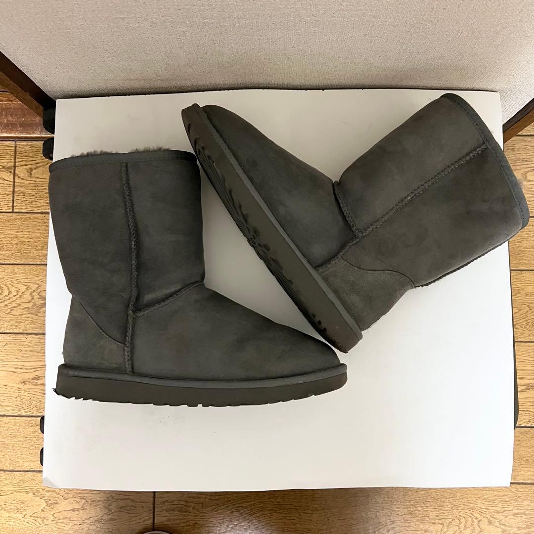 【美品】UGG アグ クラシックショート ムートンブーツ グレー 25cm