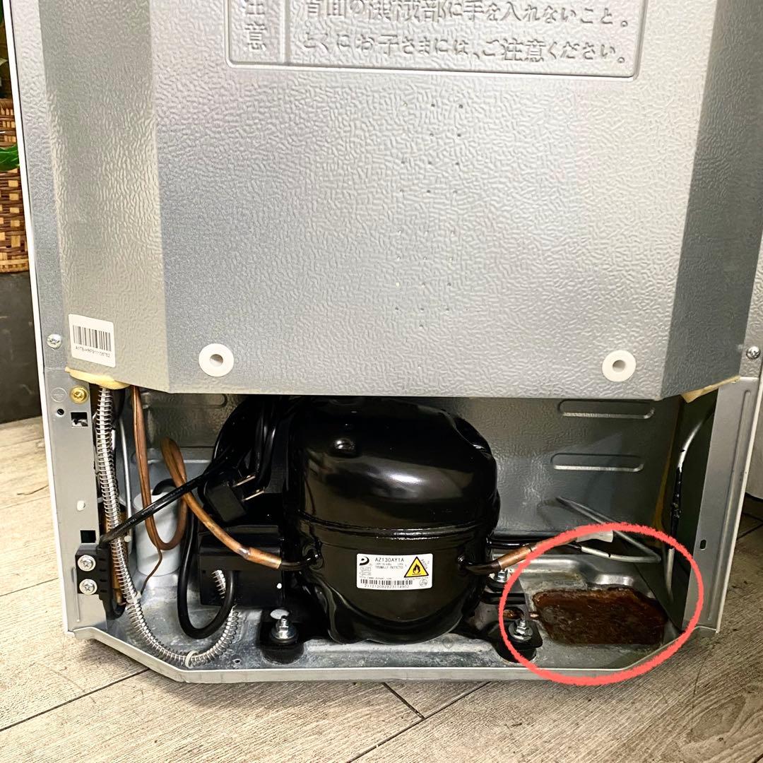 ニレ！白くて四角くてシンプルがいい！2ドア冷凍冷蔵庫110L