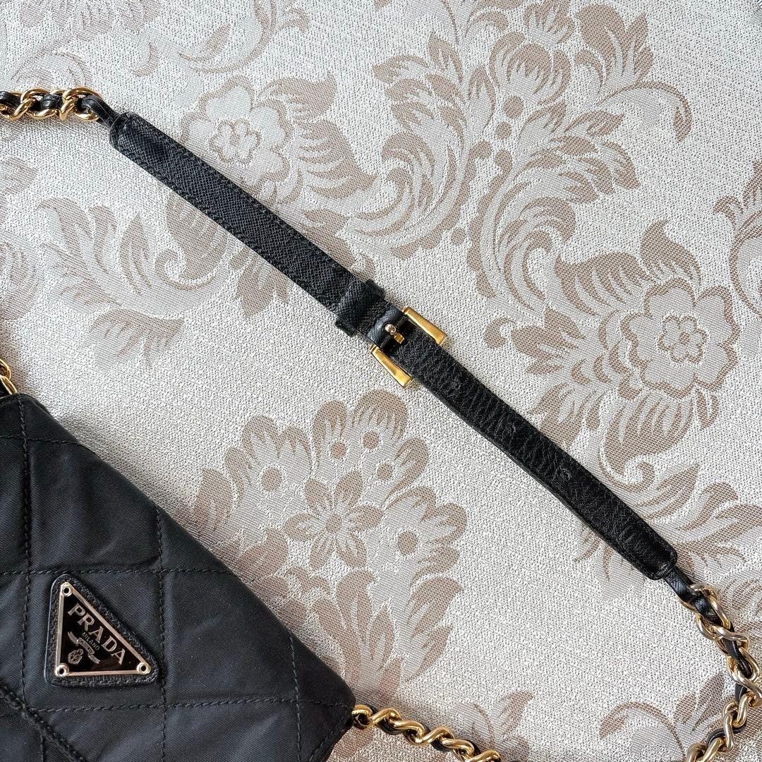 プラダ★ウエストポーチ★キルティング　チェーン　黒