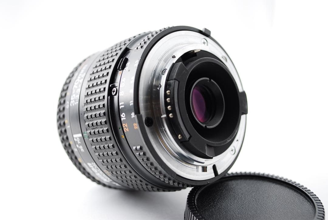 色鮮やかなCCDセンサー✨Nikon D80✨デジタル一眼レフカメラ