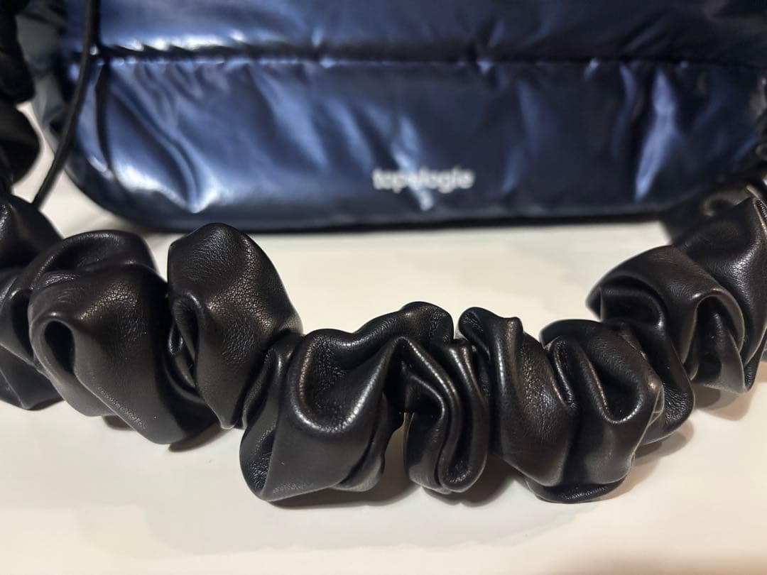 【新品未使用】トポロジー ボトルサコッシュラージ　ストラップ付