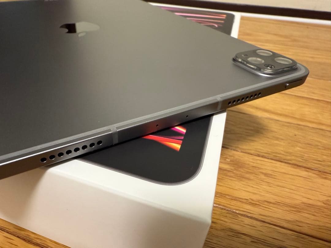 【極美品】iPad Pro 11インチ 第4世代 128GB SIMフリー版