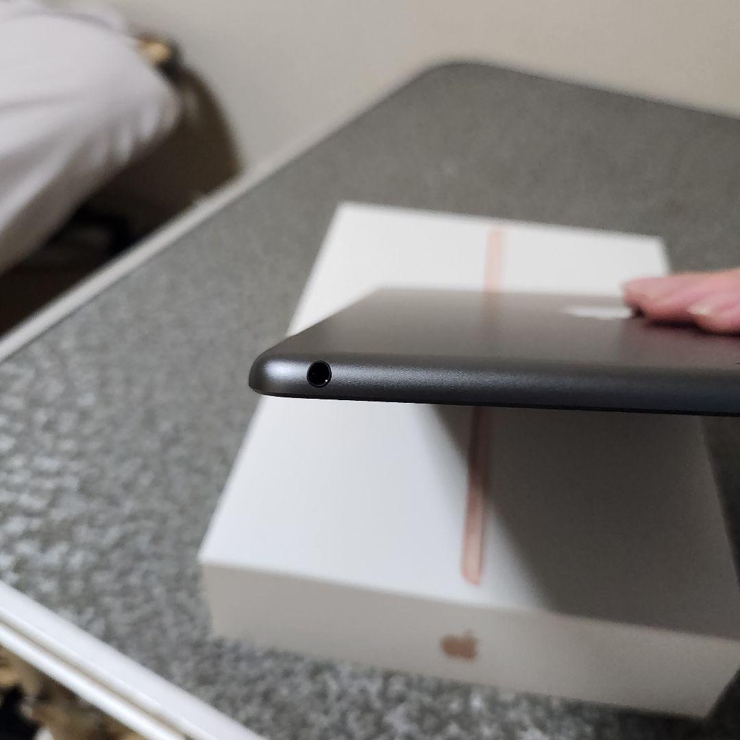 Apple iPad (第7世代) 32GB バッテリー容量99%