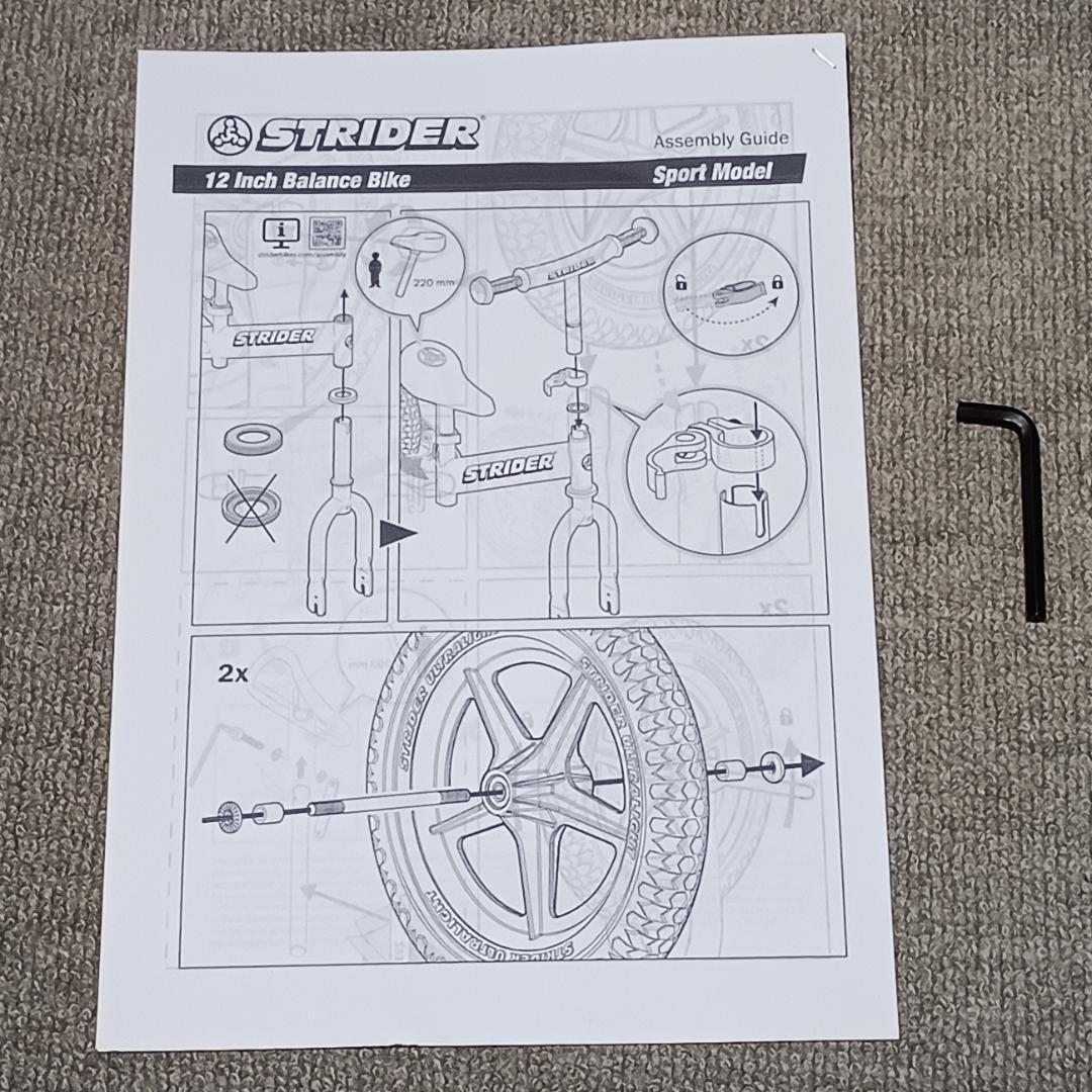 【美品】STRIDER ストライダー スポーツモデル 12インチ キックバイク