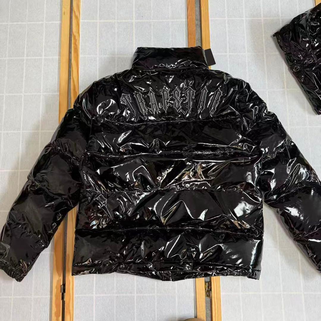 新品 TRAPSTAR 光沢ブラック ダウンジャケット Mサイズ n
