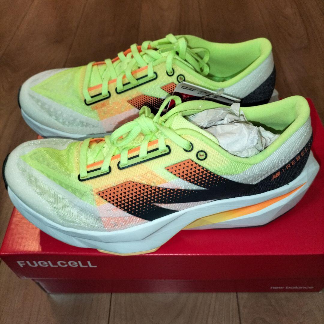ニューバランス FuelCell Rebel v4 フューエルセル レベル v4