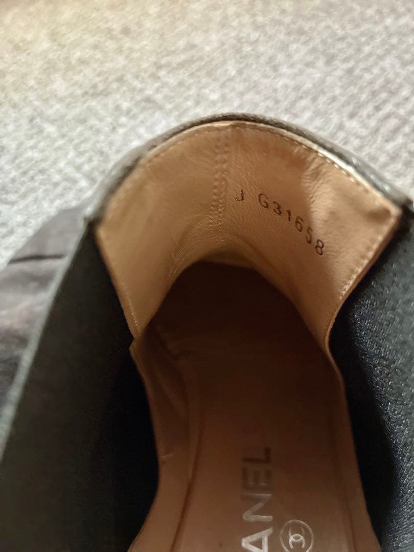 CHANEL バックスキン？スエード？ショートブーツYOKOCHAN PRADA