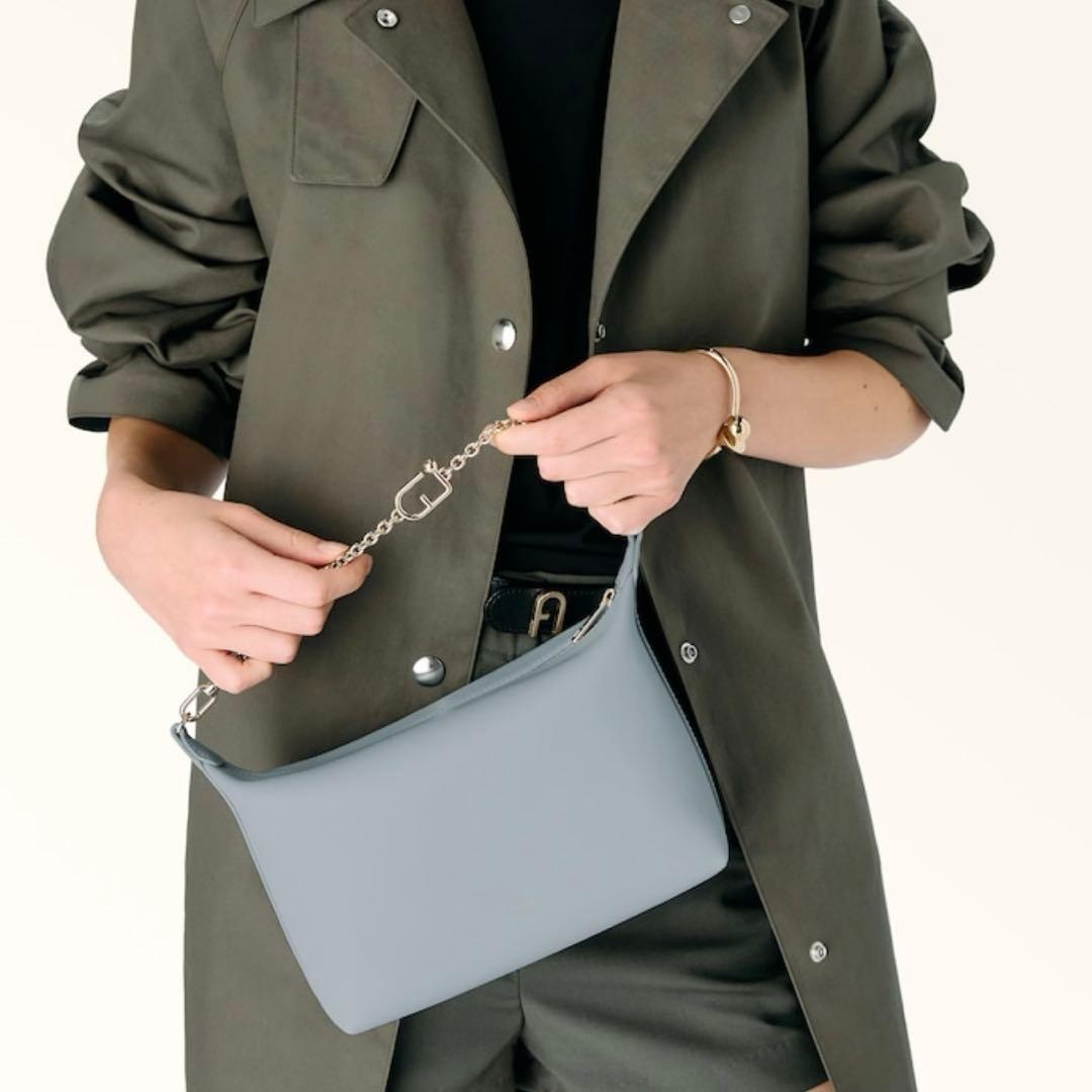 現行　フルラ　ヌヴォラ 2wayショルダーバッグ チェーン　レザー 水色