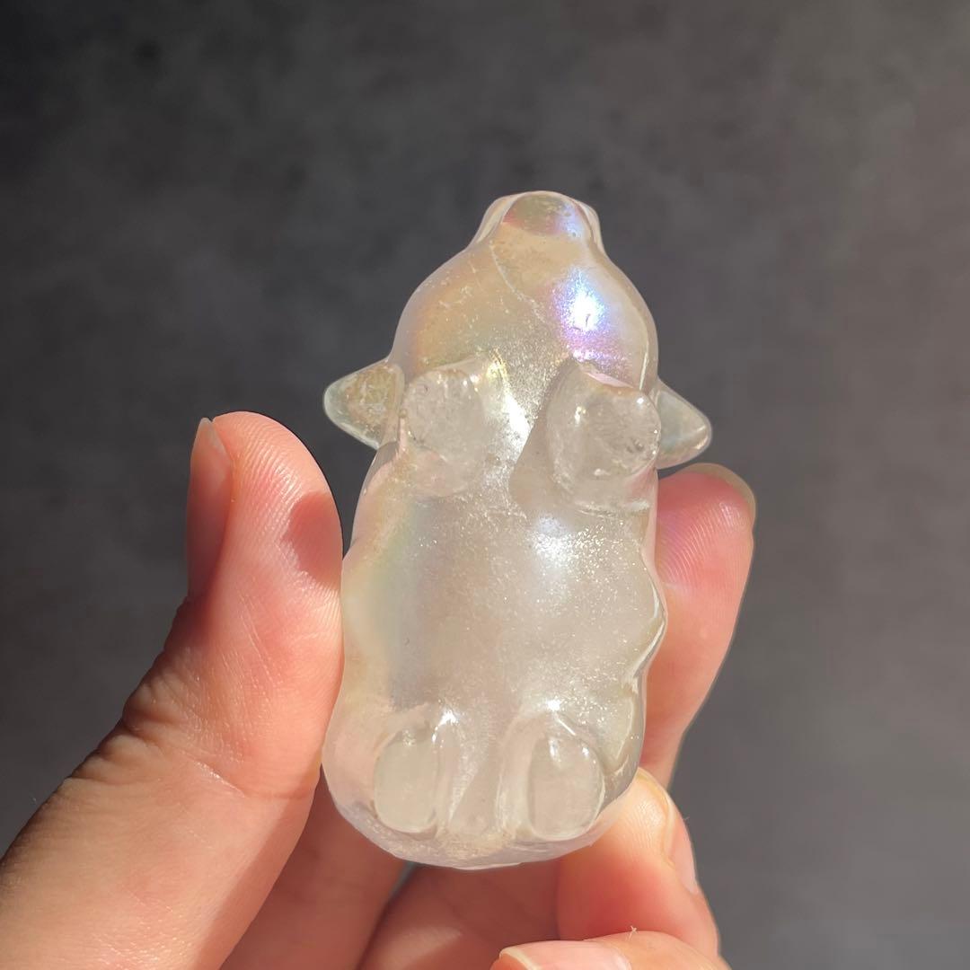 クリア クォーツ 豚 彫り物