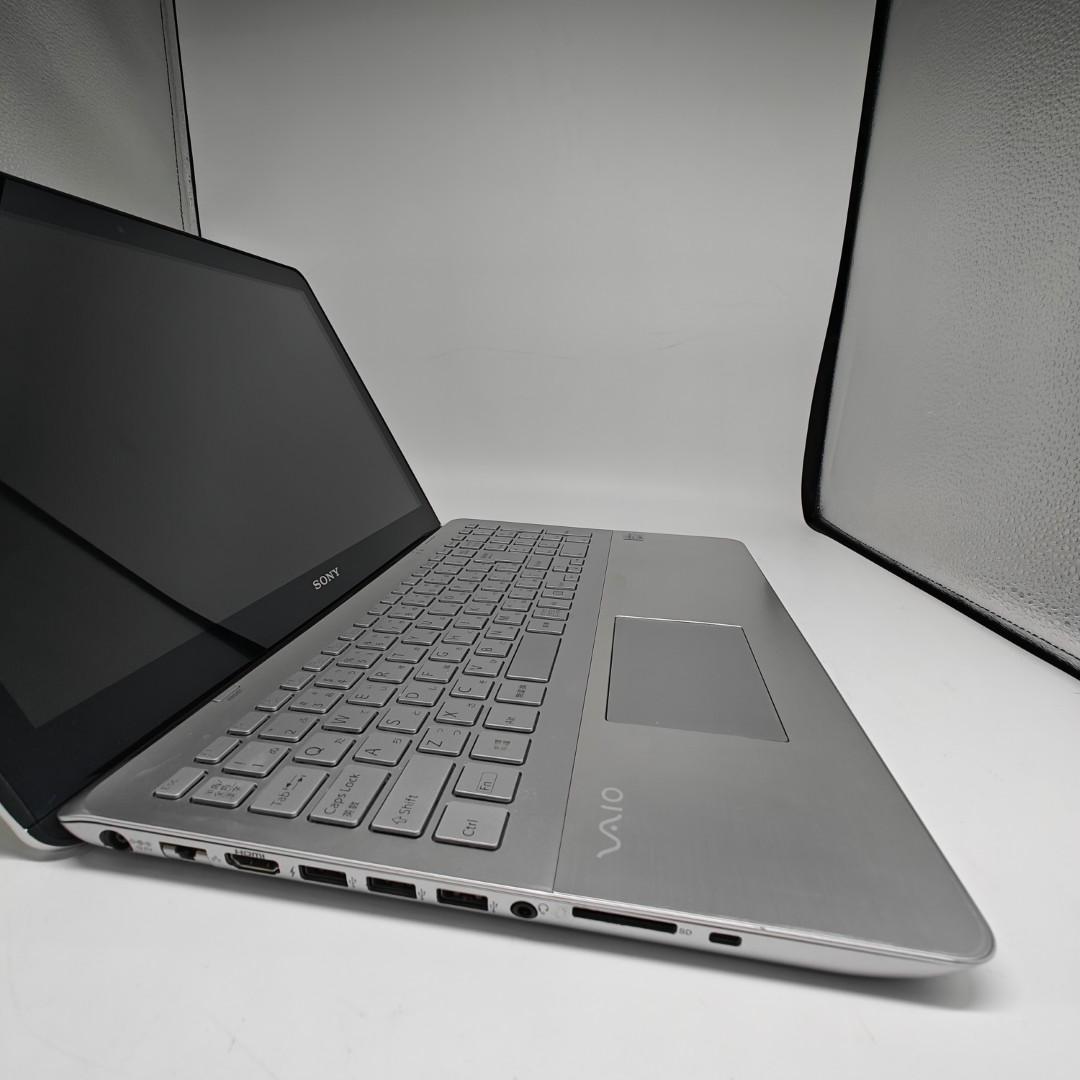 【VAIO】SVF 高速i7 SSD256GB 8GB シルバー ノートPC