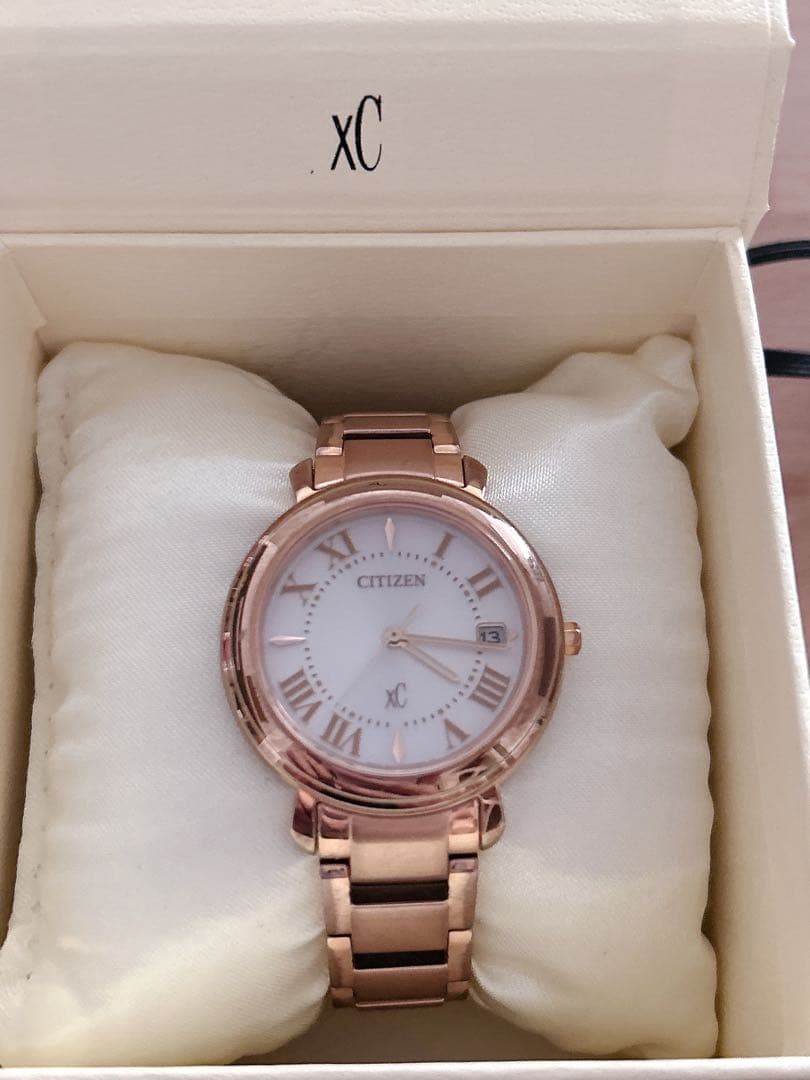 CITIZEN クロスシー ソーラーhikari コレクション 腕時計レディース