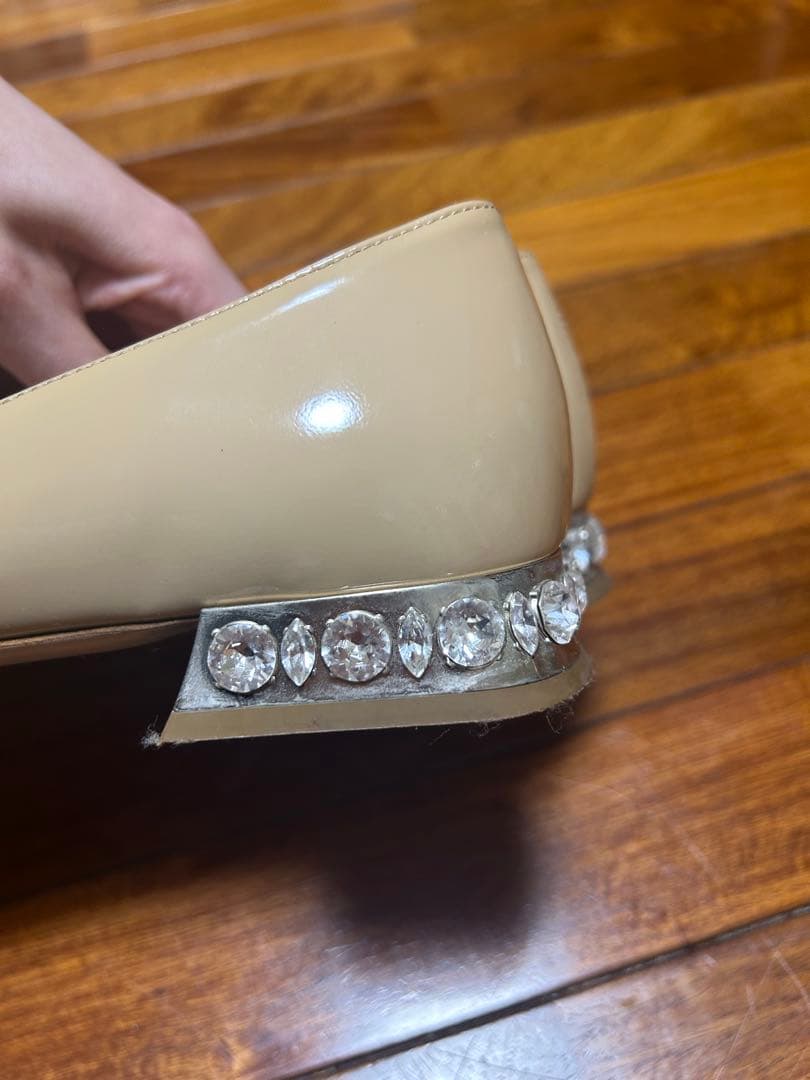 miu miu リボン付きフラットシューズ ベージュ