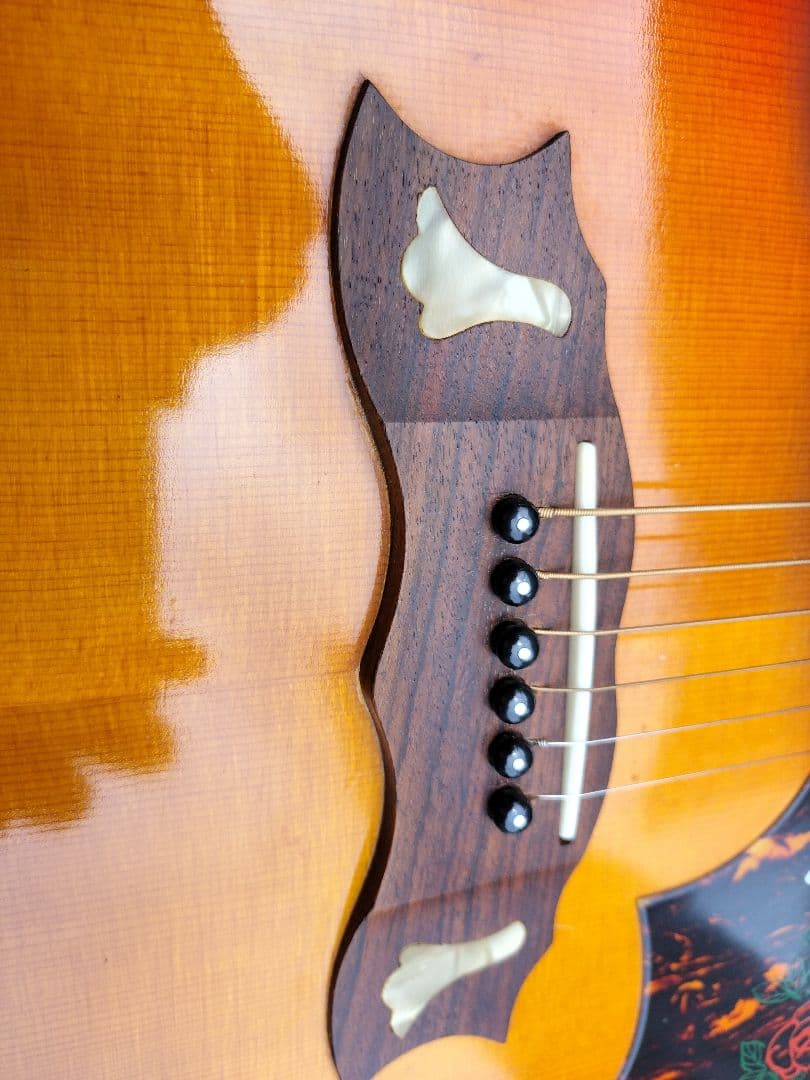 ☆美品☆Gibson　Doveモデル　Aria Custom 製造番号0067！