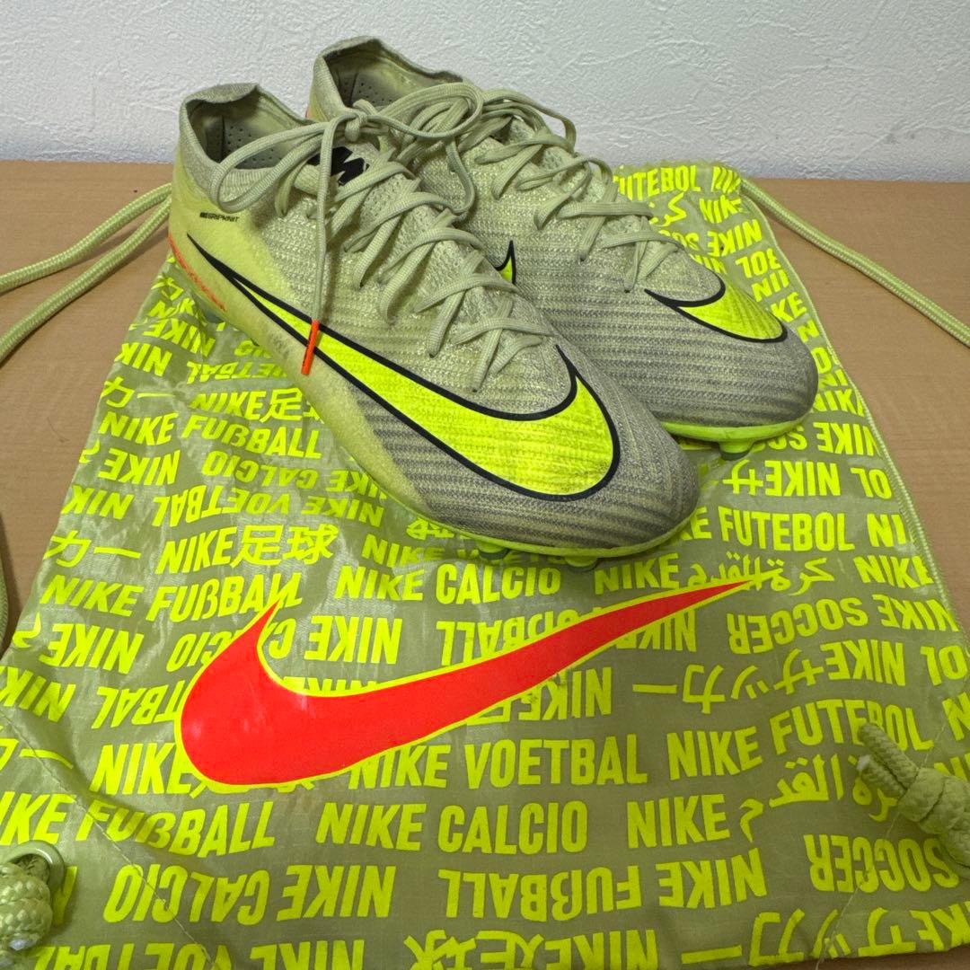 Nike サッカーシューズ イエロー/グレー 収納バッグ付き