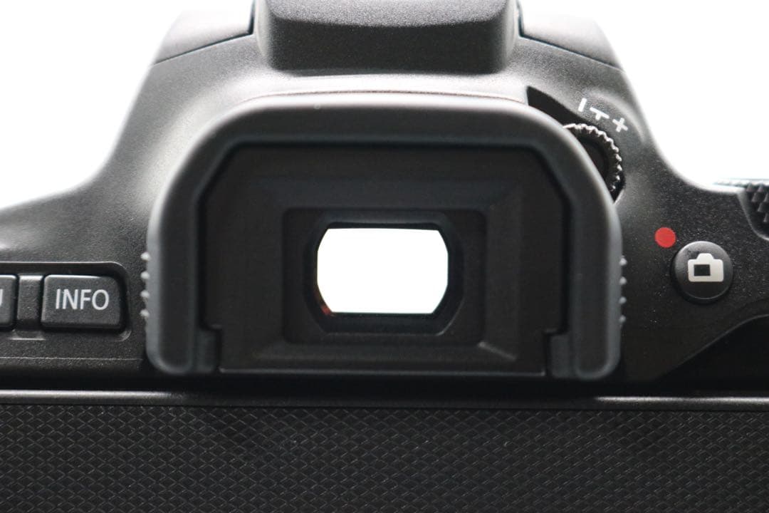 新品級 【Canon EOS Kiss X10 ダブルレンズセット】 安心保証◎