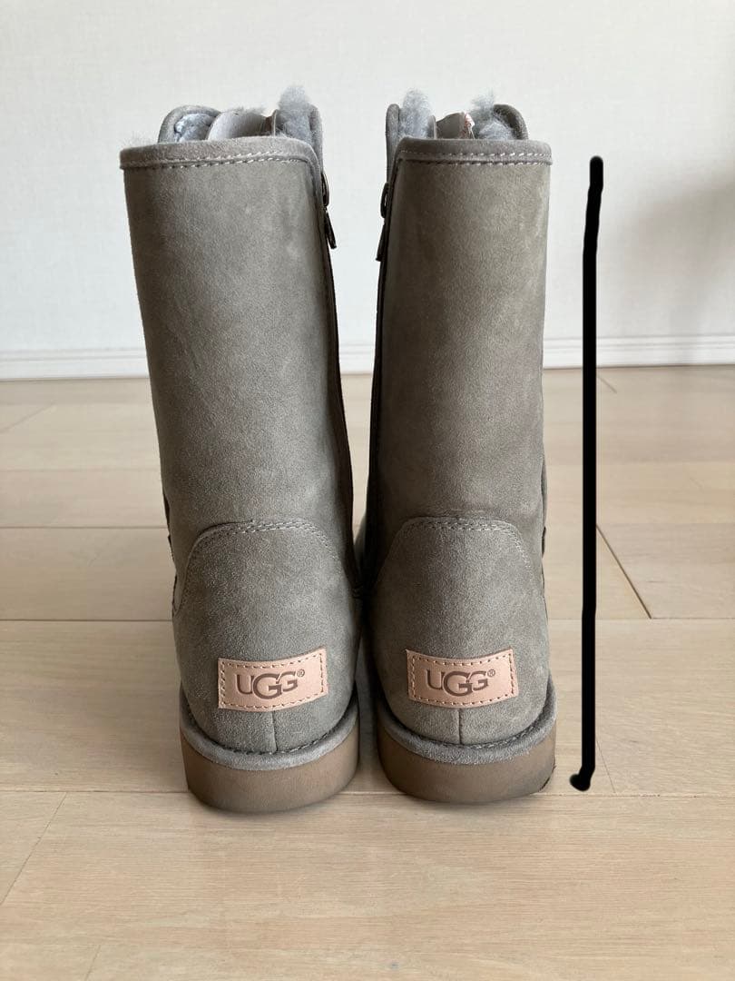 UGG モスグリーン　ブーツ　アブリー ショート II
