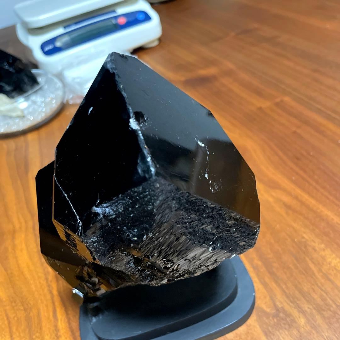モリオン　ブラジル産　黒水晶　1.8キロ