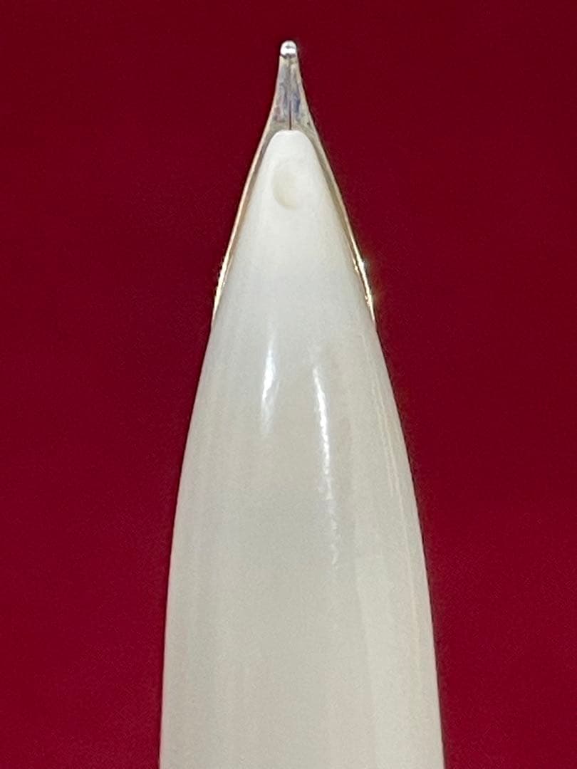 ⚪︎新品未使用　1970年代製　レディ 唐草　アイボリーカバー 18K F 絶版