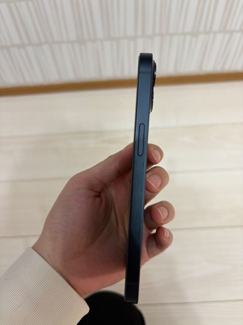 Apple iPhone 13 ブラック 本体のみ