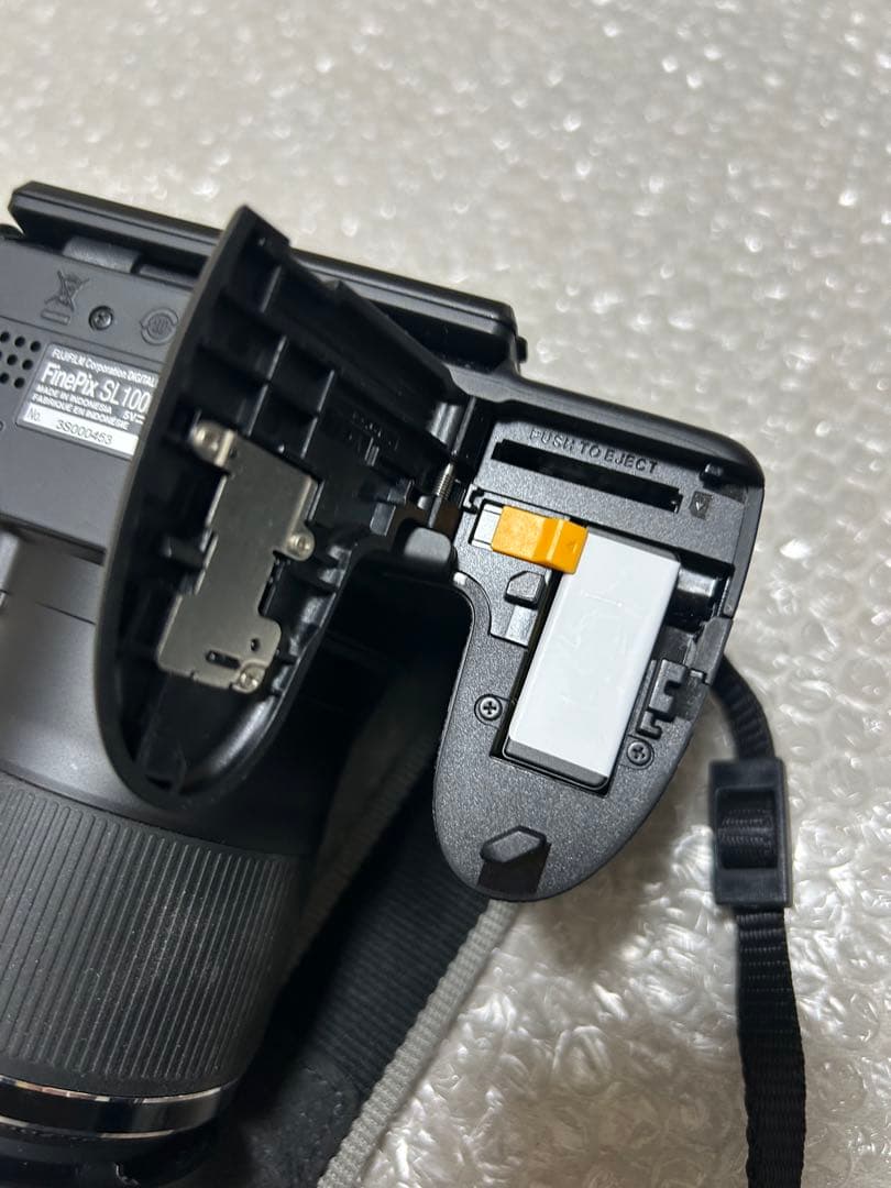 デジタルカメラ FUJIFILM FINEPIX SL1000