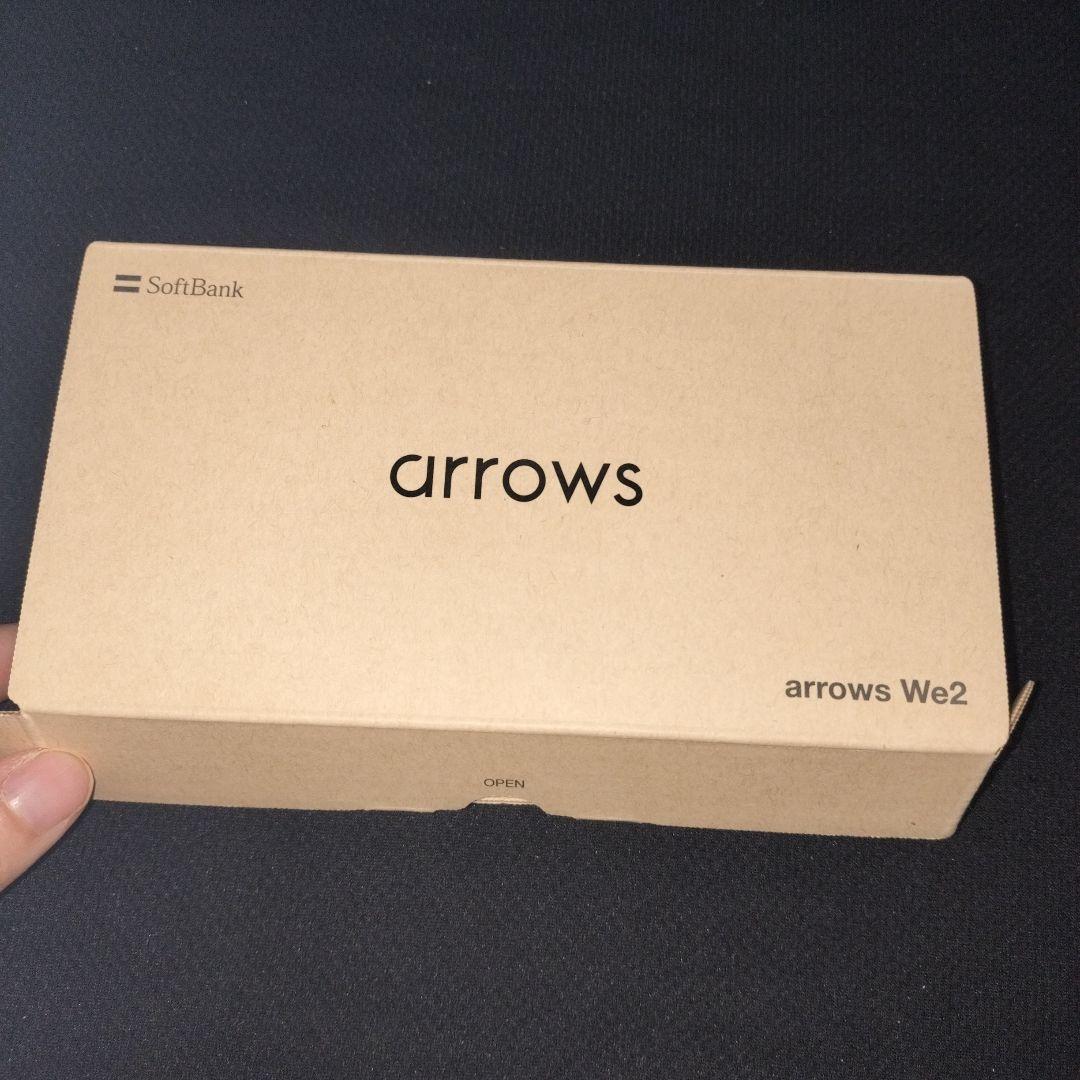 ほぼ未使用 arrows We2 ホワイト