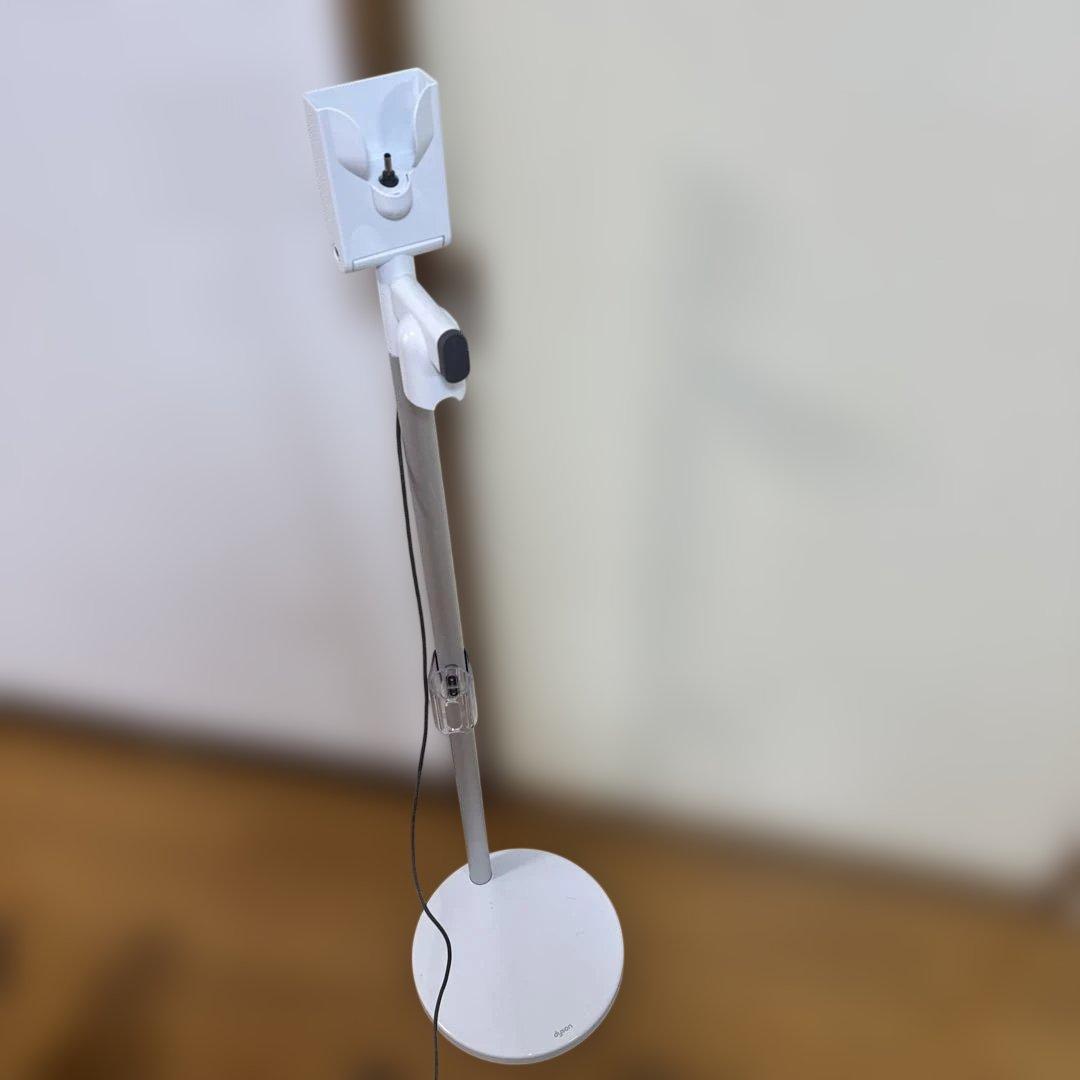 Dyson V12 Detect Slim　掃除機スタンド付　SV20