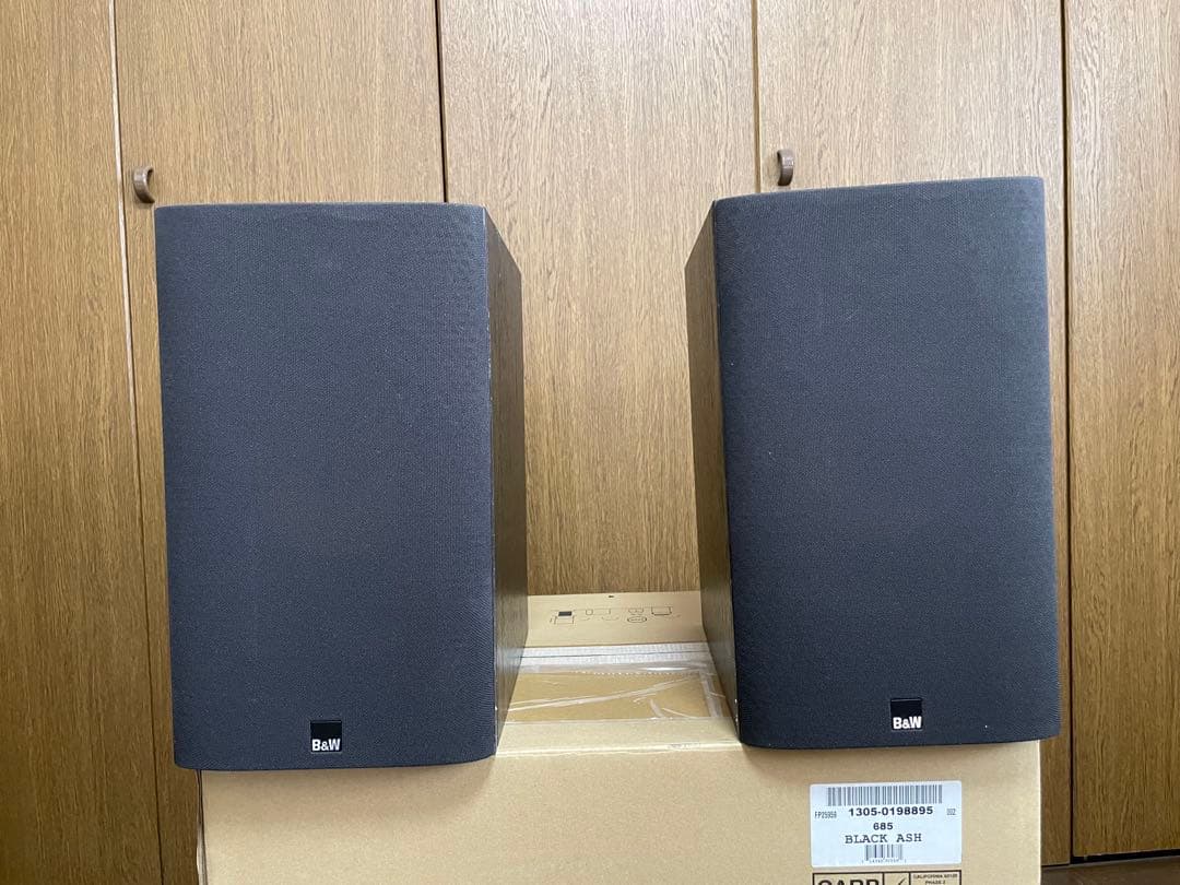 B&W (Bowers & Wilkins) ブックシェルフスピーカー 685