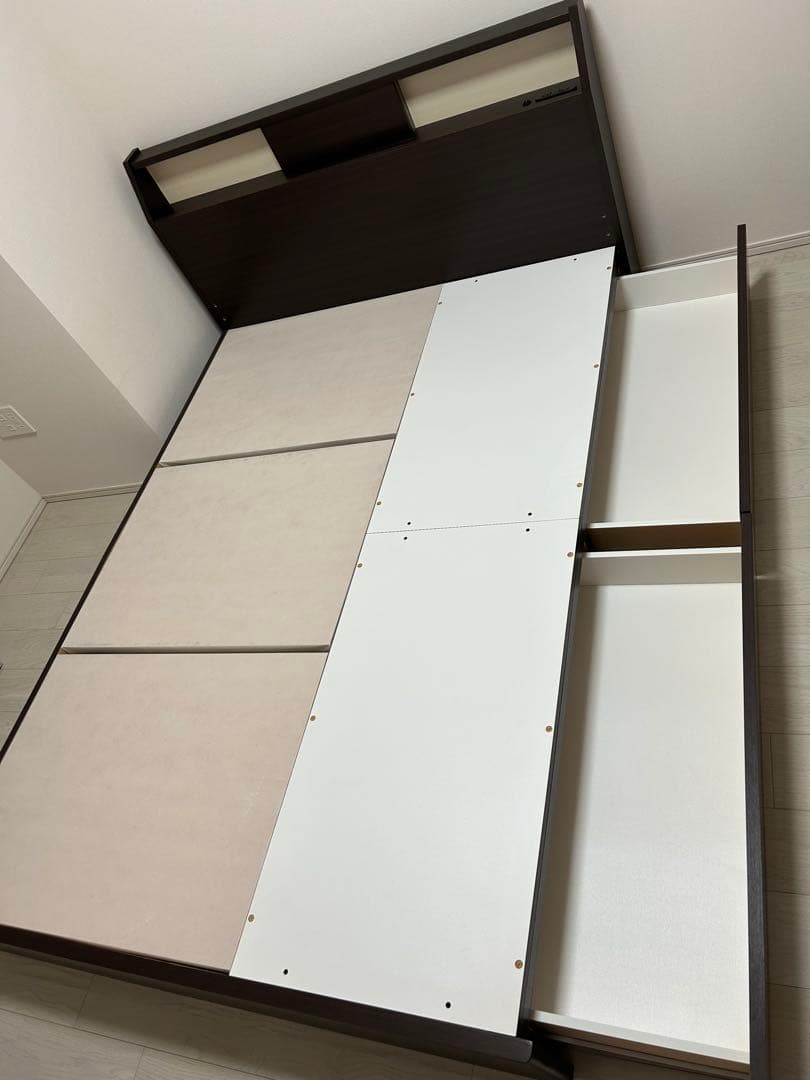 ニトリ　収納付ダブルベッドフレーム　マットレス付