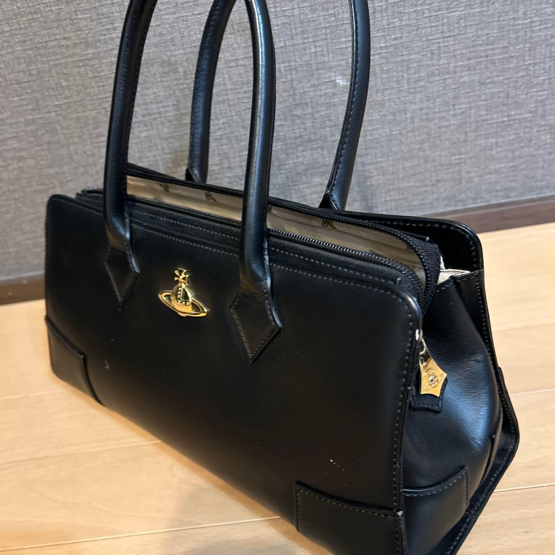 希少　廃盤　viviennewestwood ブラックレザー ハンドバッグ